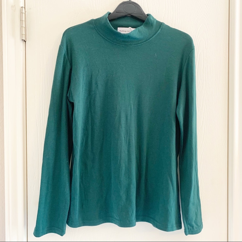 Meeting Cici Long Sleeve Green Mock Neck Tee S